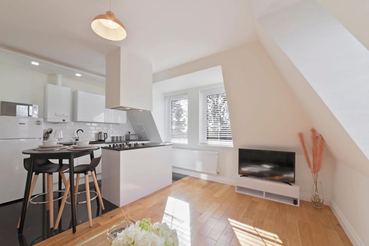 Spacious One Bed Loft Apartment Birchanger Luaran gambar