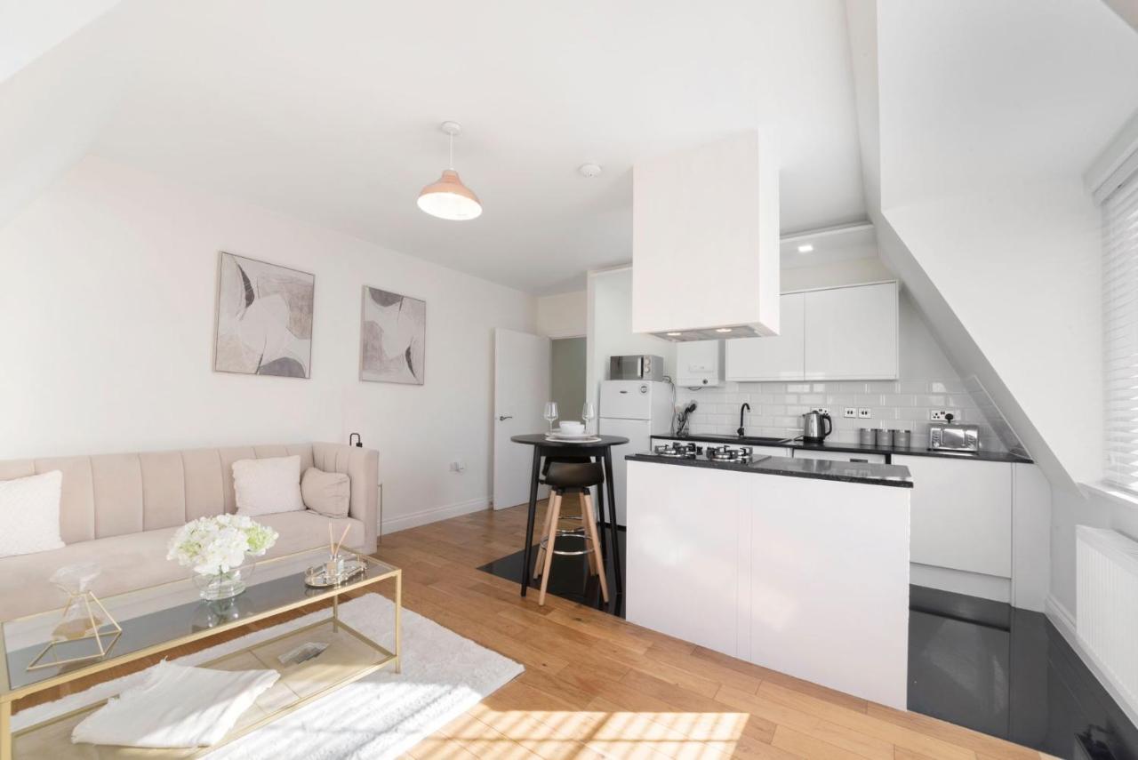 Spacious One Bed Loft Apartment Birchanger Luaran gambar
